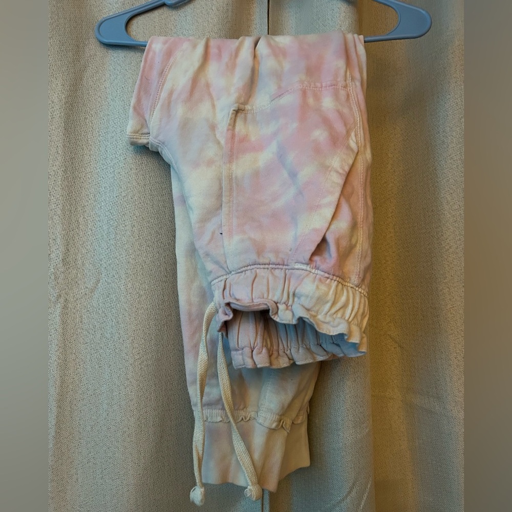 Pink and white hippie laundry sweats